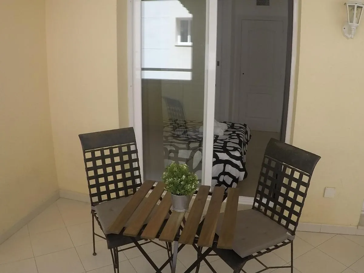 Bonita Y Moderna Habitacion A 300M De La Playa Apartment Benalmadena Spain